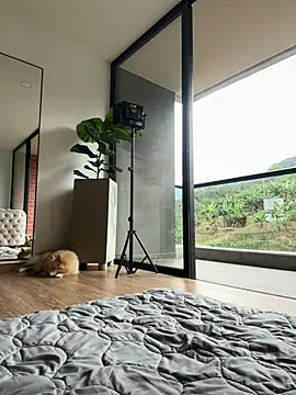 Helenbronwx online show from January 9, 7:08 pm