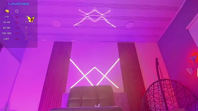 sweetlolihot  online show from December 4, 6:51 am