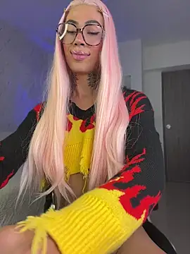Miss sagitario online show from May 4, 12:32 pm